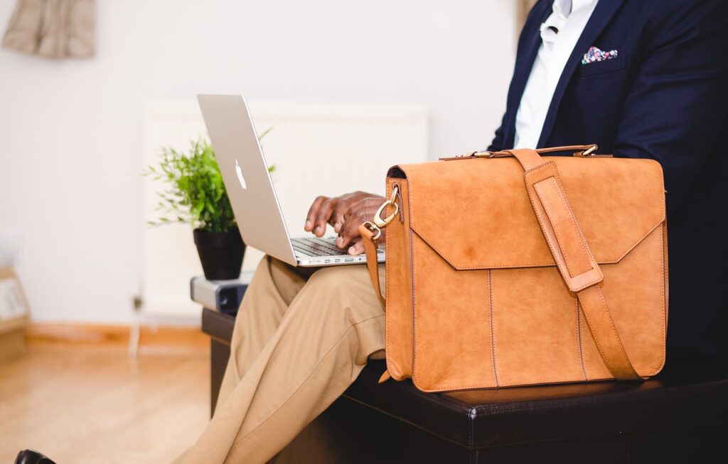 Ledertasche für den Laptop